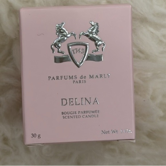 PARFUMS DE MARLY DELINA CANDLE 30G - Picture 3 of 9